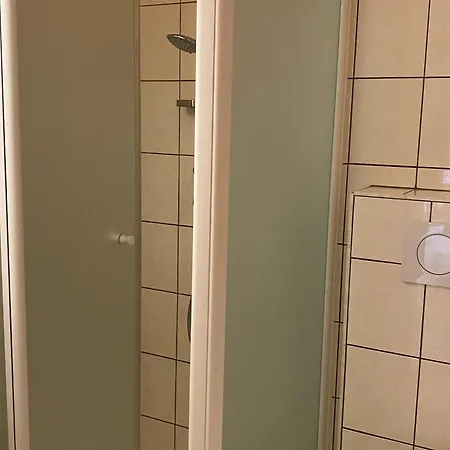דירה Spacieux Avec Mezzanine Pres Du Centre De - Fr-1-693-58 *